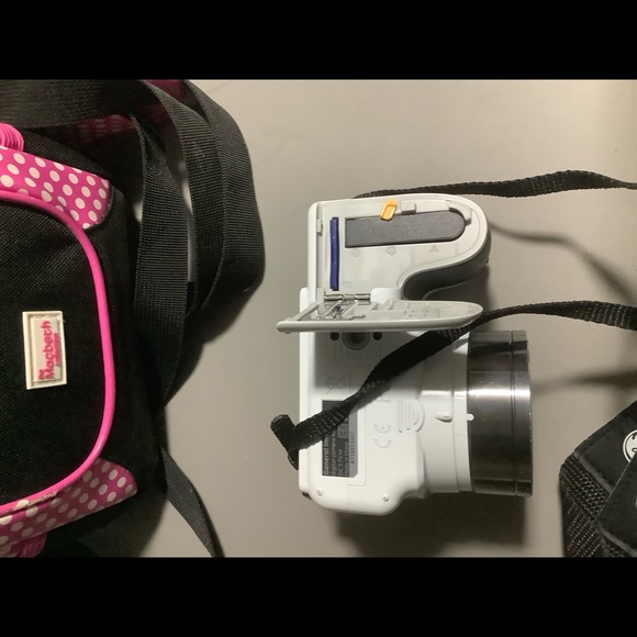 Camera - Picture 4 of 5